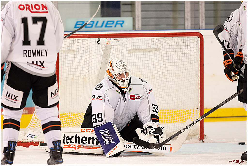 PENNY DEL 1. Testspiel Koelner Haie - Loewen Frankfurt; Koeln, 27.08.2023